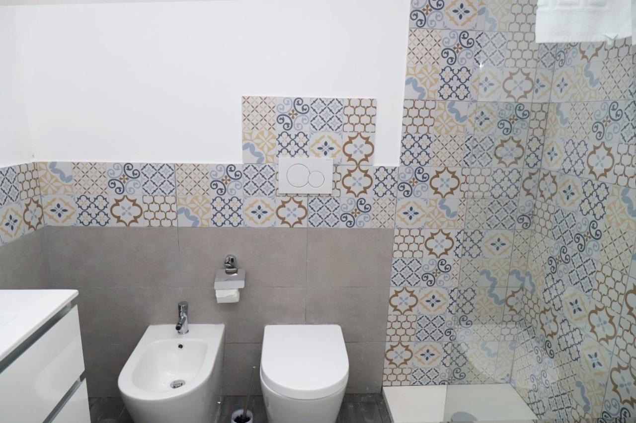 Suite Nicolai 165 Bari Exterior photo