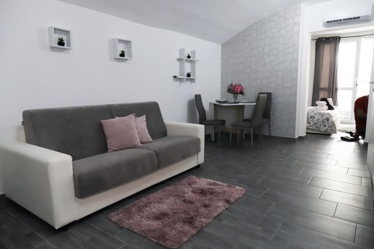 Suite Nicolai 165 Bari Exterior photo